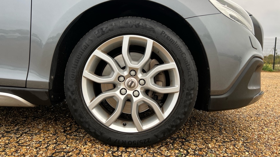 Used Volvo V40 2016 for sale - 76261522: Photo 16