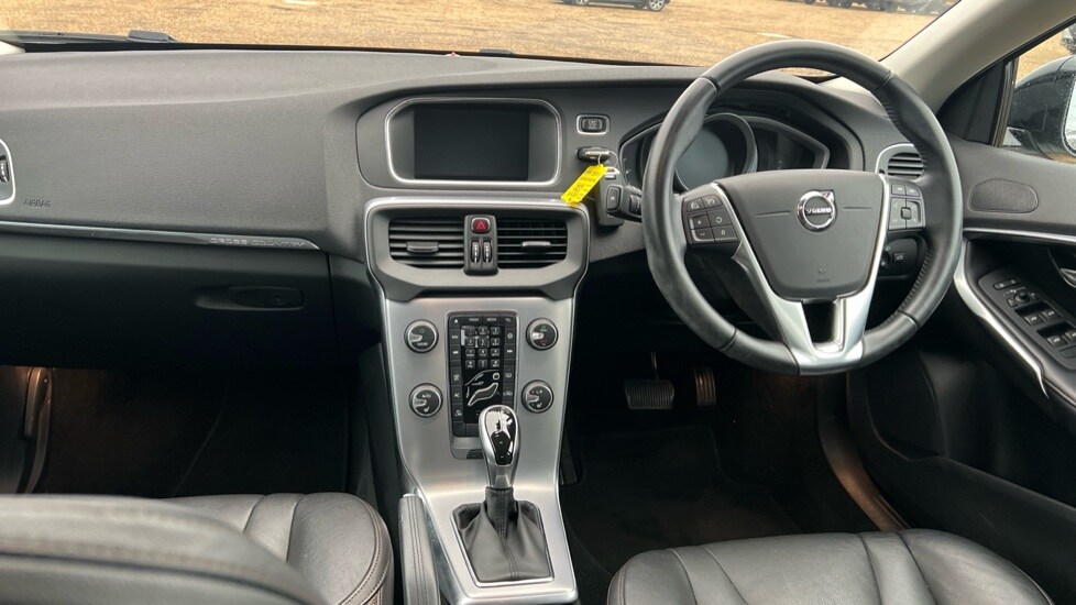 Used Volvo V40 2016 for sale - 76261522: Photo 21