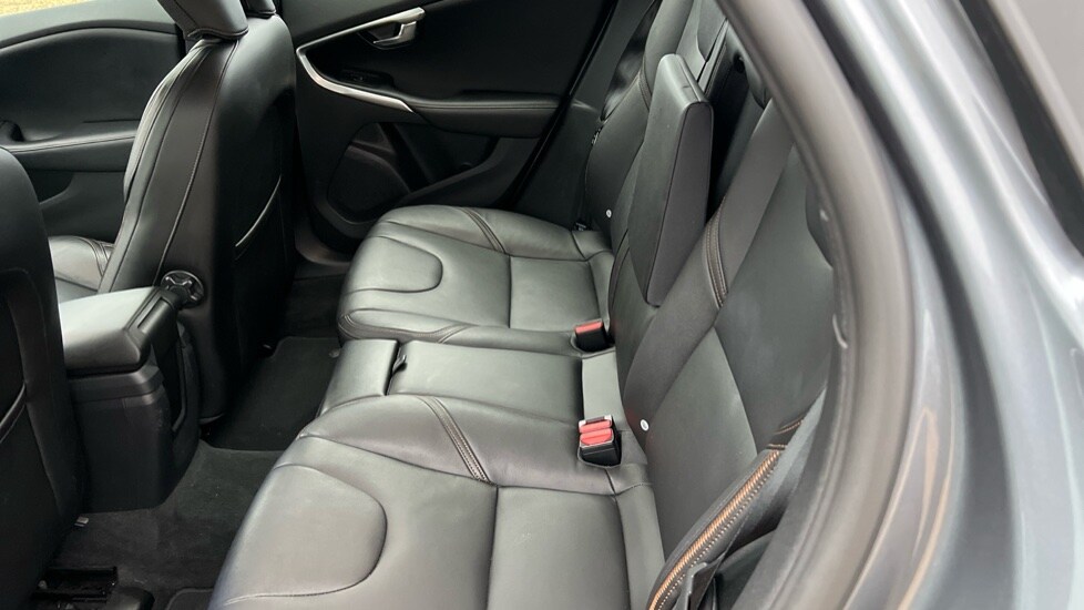 Used Volvo V40 2016 for sale - 76261522: Photo 38