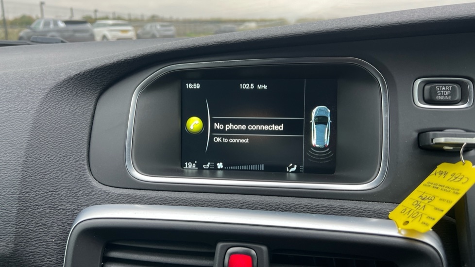 Used Volvo V40 2016 for sale - 76261522: Photo 39