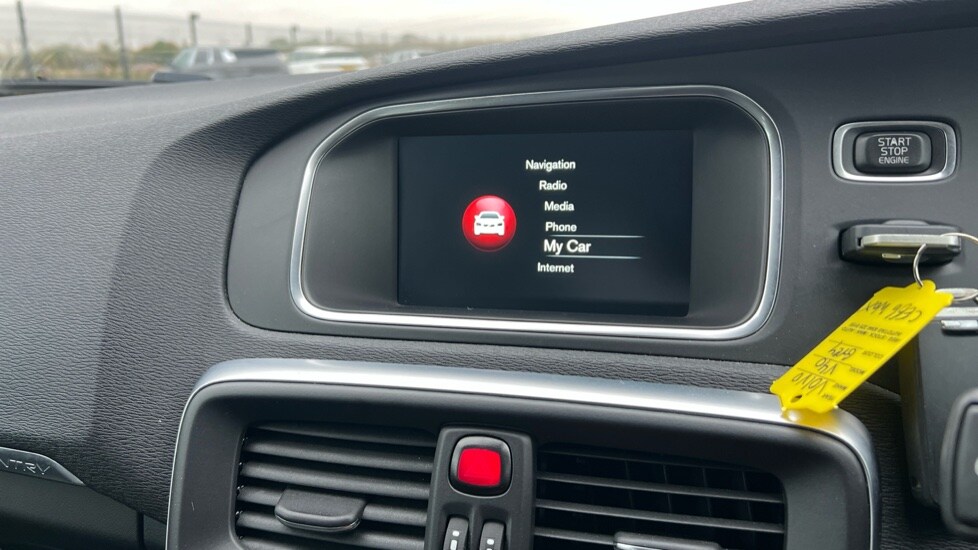 Used Volvo V40 2016 for sale - 76261522: Photo 40
