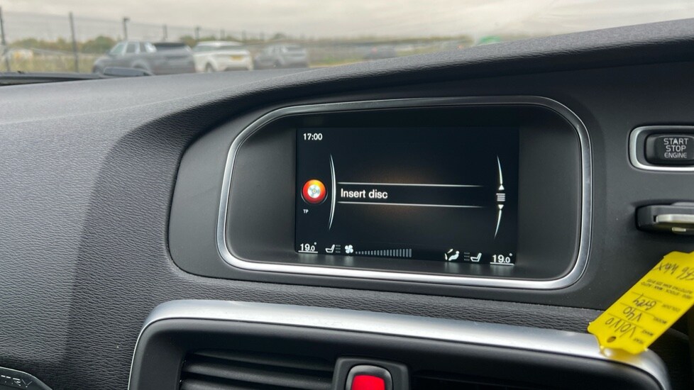 Used Volvo V40 2016 for sale - 76261522: Photo 45