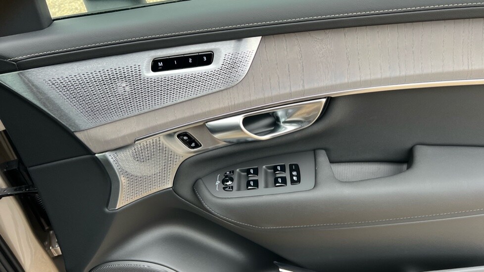 Used Volvo XC90 2025 for sale - 76117058: Photo 15