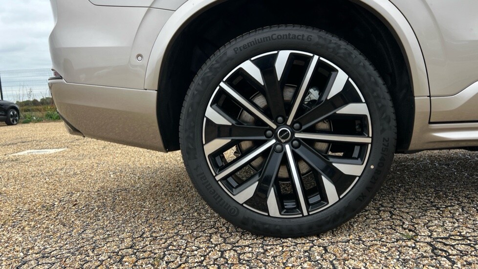 Used Volvo XC90 2025 for sale - 76117058: Photo 24