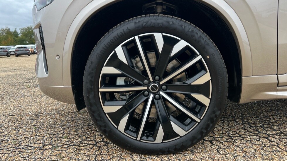 Used Volvo XC90 2025 for sale - 76117058: Photo 25