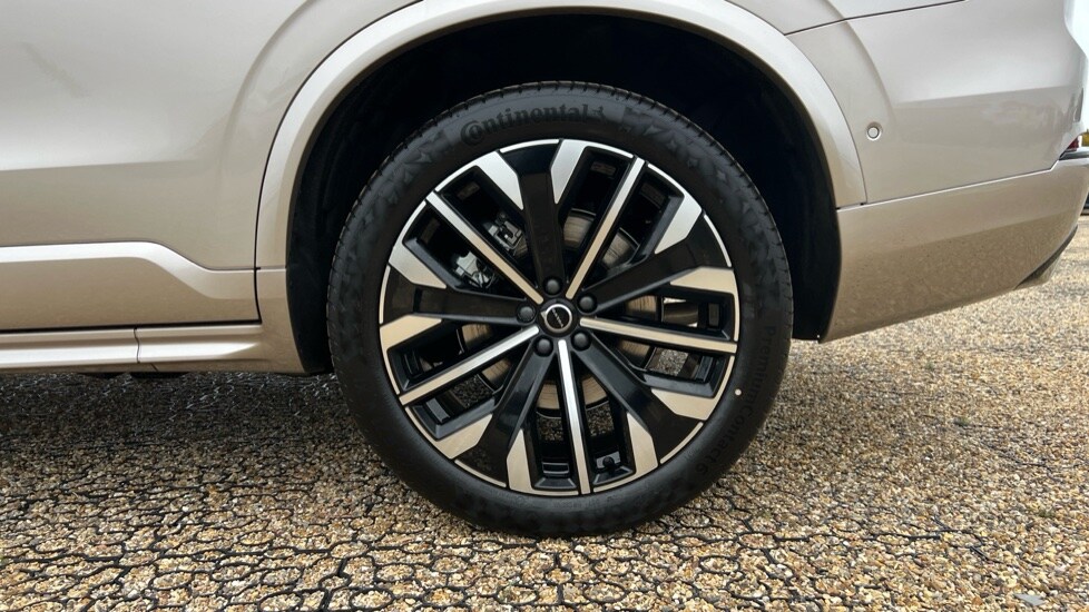 Used Volvo XC90 2025 for sale - 76117058: Photo 26