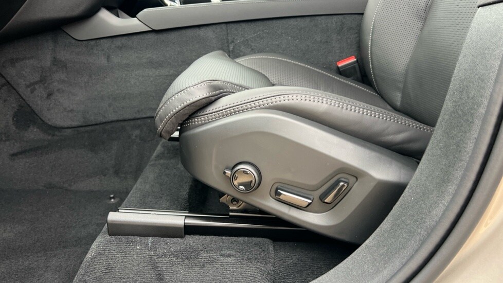 Used Volvo XC90 2025 for sale - 76117058: Photo 32