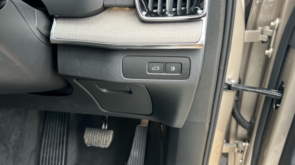 Used Volvo XC90 2025 for sale - 76117058: Photo 45