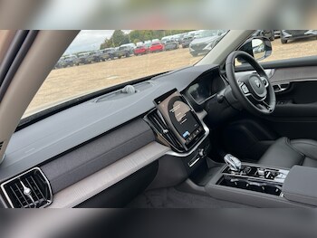 Used Volvo XC90 2025 for sale - 76117058: Photo