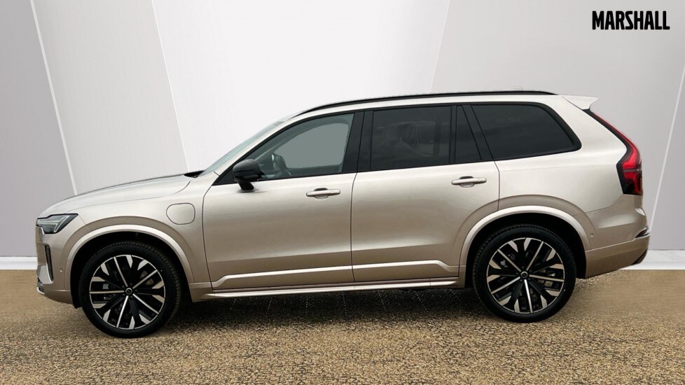 Used Volvo XC90 2025 for sale - 76117058: Photo 8