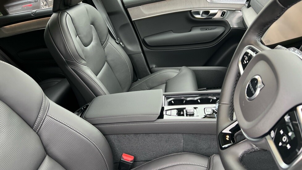 Used Volvo XC90 2025 for sale - 76117058: Photo 9