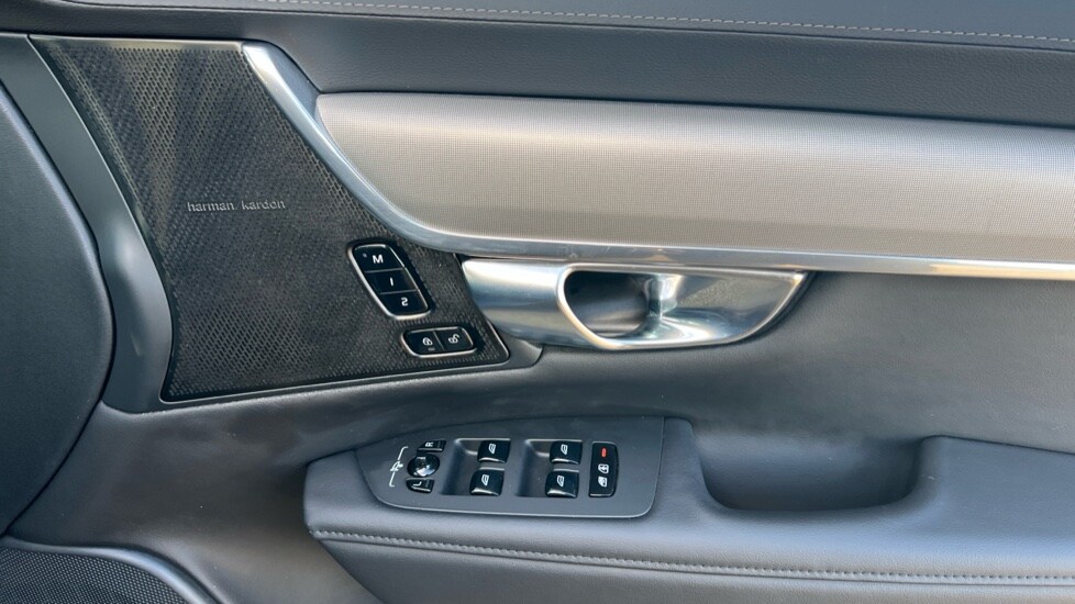 Used Volvo V90 2024 for sale - 76332184: Photo 15