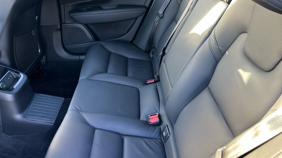 Used Volvo V90 2024 for sale - 76332184: Photo 38