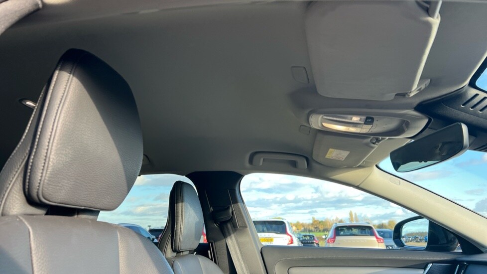 Used Volvo V90 2024 for sale - 76332184: Photo 44