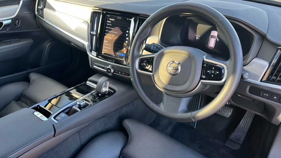 Used Volvo V90 2024 for sale - 76332184: Photo 5