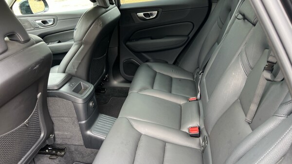 Used Volvo XC60 2024 for sale - 76079063: Photo 10