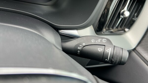 Used Volvo XC60 2024 for sale - 76079063: Photo 30