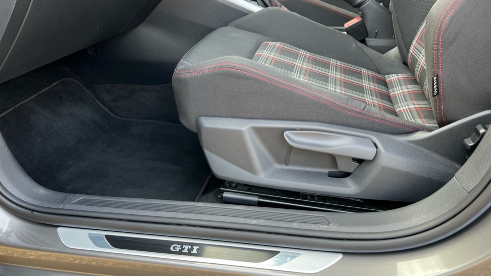 Used Volkswagen Polo 2019 for sale - 76660974: Photo 32