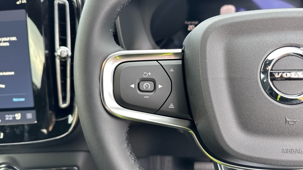 Used Volvo XC40 2025 for sale - 76874576: Photo 18