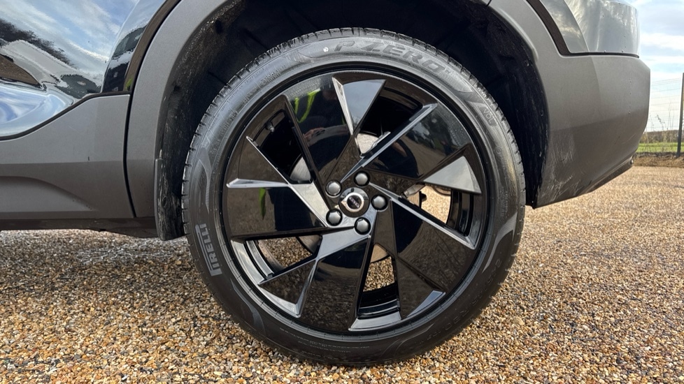 Used Volvo XC40 2025 for sale - 76874576: Photo 25