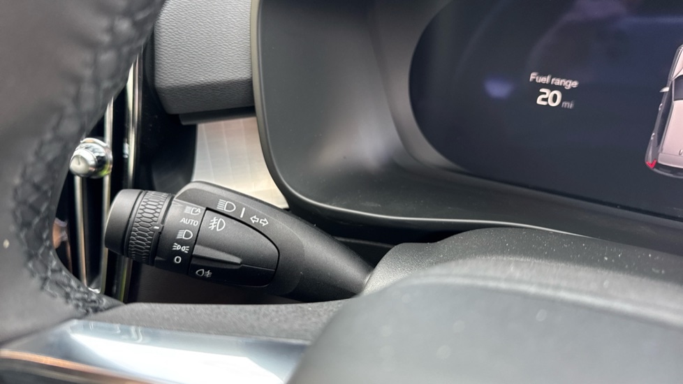 Used Volvo XC40 2025 for sale - 76874576: Photo 30