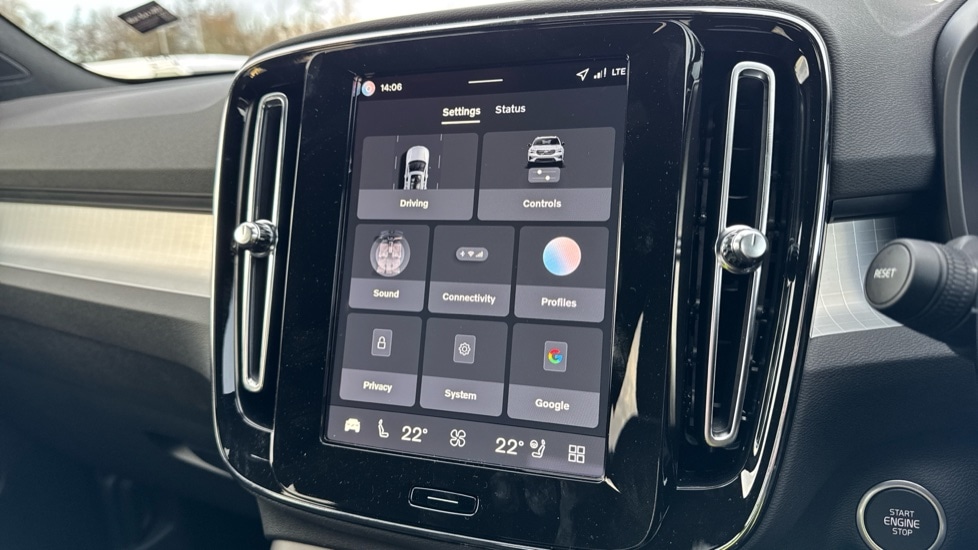 Used Volvo XC40 2025 for sale - 76874576: Photo 40