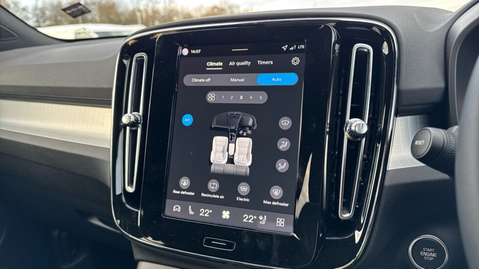 Used Volvo XC40 2025 for sale - 76874576: Photo 48