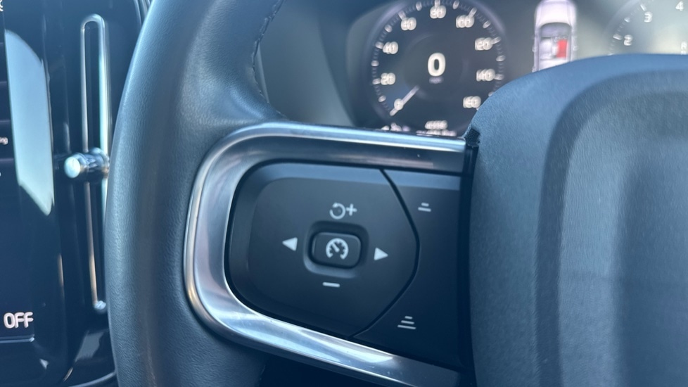 Used Volvo XC40 2022 for sale - 77047525: Photo 18