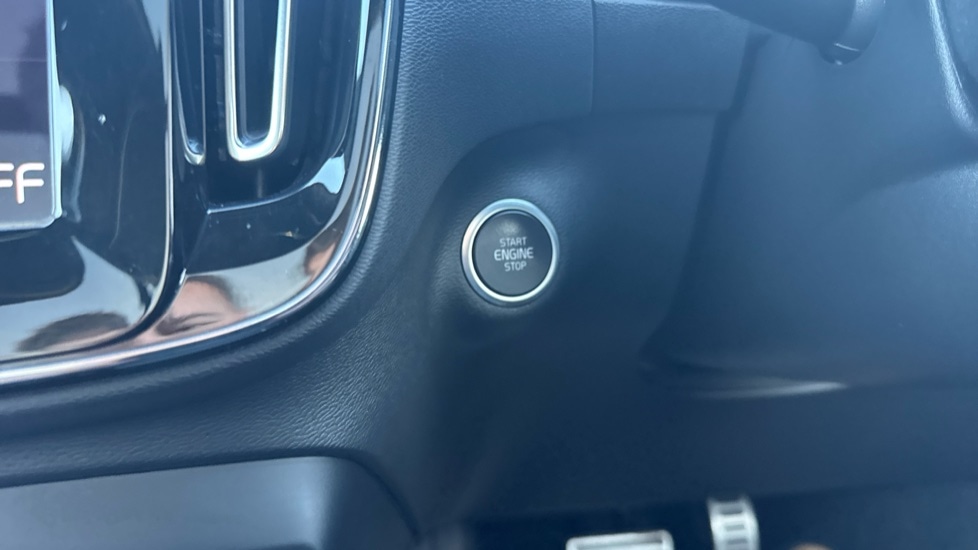 Used Volvo XC40 2022 for sale - 77047525: Photo 28