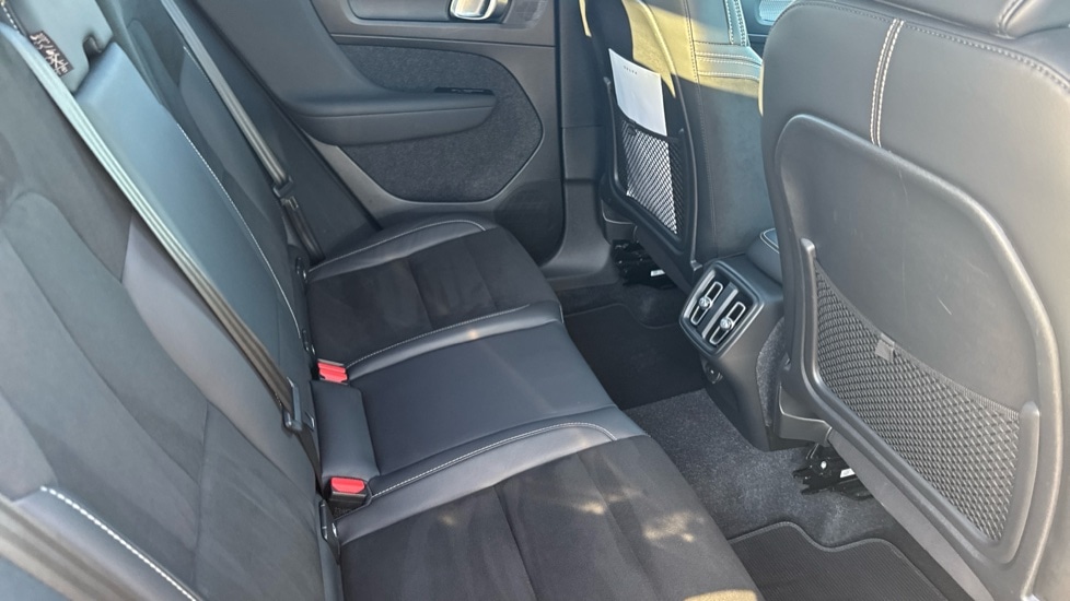 Used Volvo XC40 2022 for sale - 77047525: Photo 37