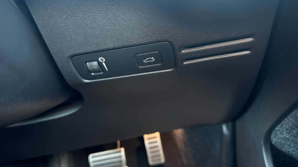 Used Volvo XC40 2022 for sale - 77047525: Photo 47