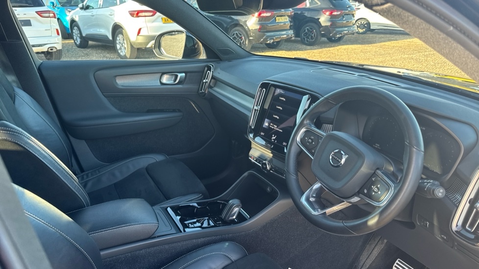 Used Volvo XC40 2022 for sale - 77047525: Photo 5