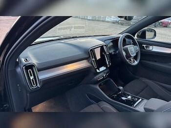 Used Volvo XC40 2025 for sale - 76874499: Photo