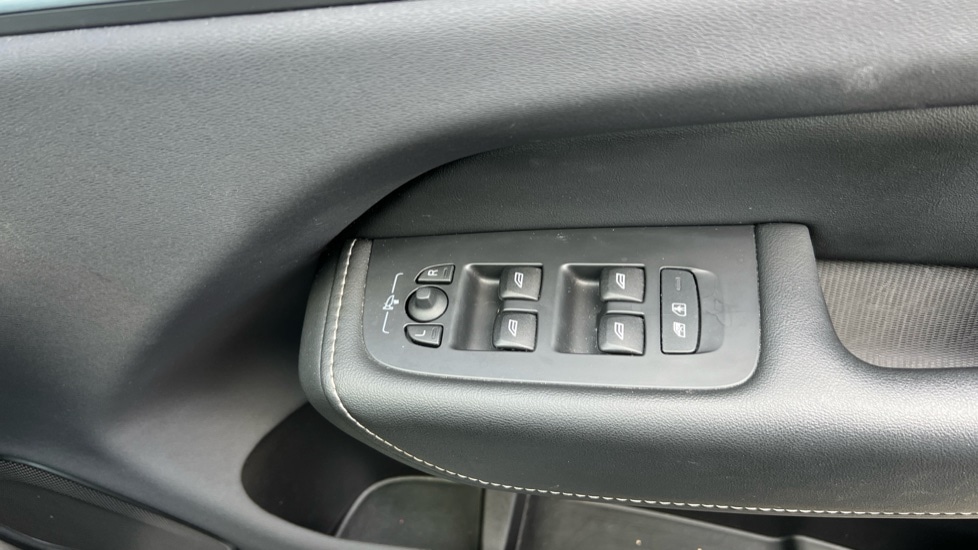 Vehicle 33