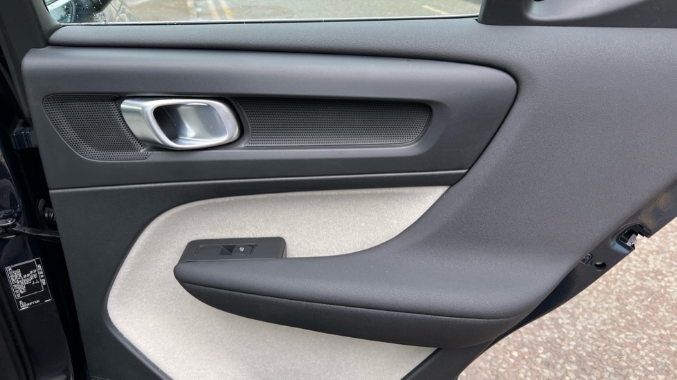 Used Volvo XC40 2020 for sale - 76154610: Photo 43