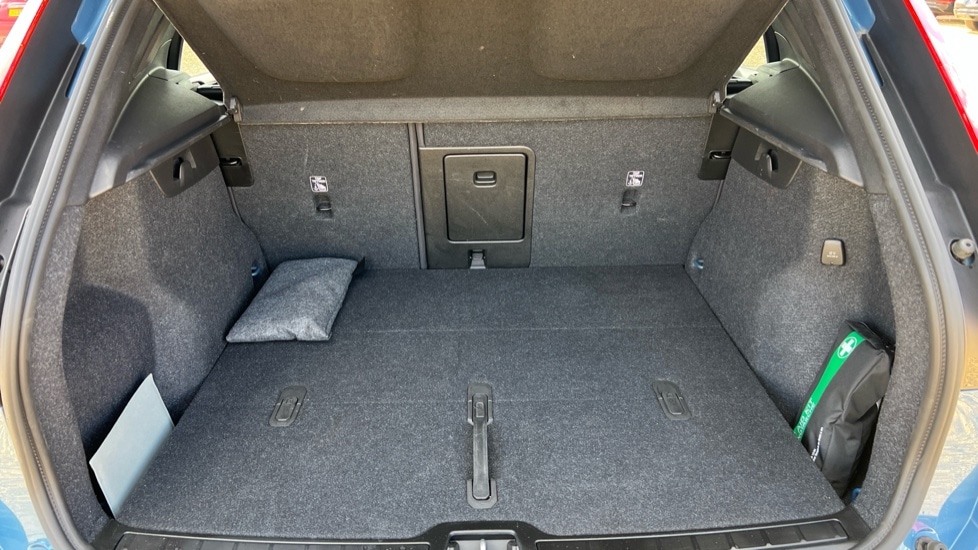 Used Volvo XC40 2024 for sale - 75943333: Photo 17