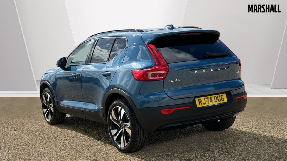 Used Volvo XC40 2024 for sale - 75943333: Photo 2