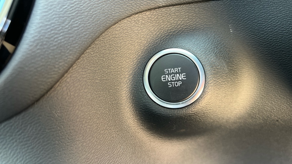 Used Volvo XC40 2024 for sale - 75943333: Photo 28