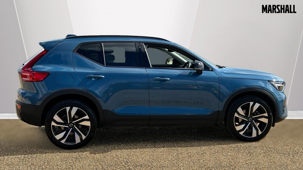 Used Volvo XC40 2024 for sale - 75943333: Photo 3