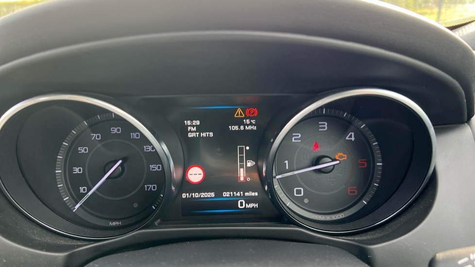 Used Jaguar XE 2016 for sale - 76104336: Photo 13