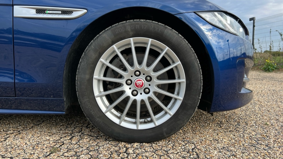 Used Jaguar XE 2016 for sale - 76104336: Photo 19