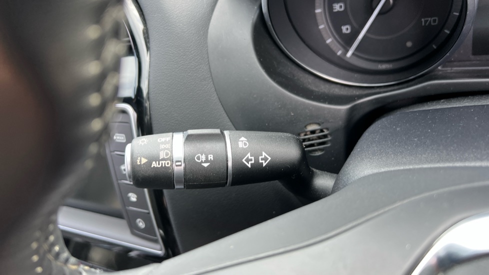 Used Jaguar XE 2016 for sale - 76104336: Photo 25