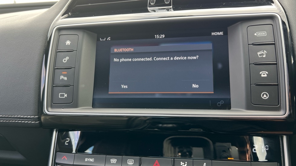 Used Jaguar XE 2016 for sale - 76104336: Photo 36