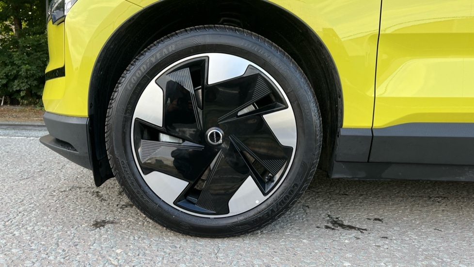 Used Volvo EX30 2025 for sale - 76452309: Photo 31