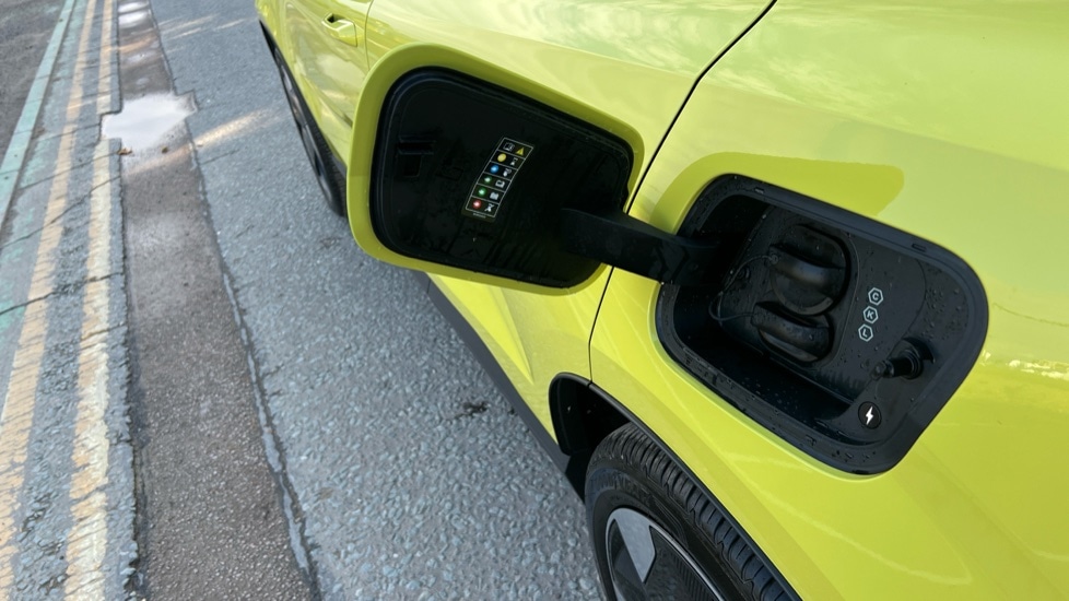 Used Volvo EX30 2025 for sale - 76452309: Photo 44