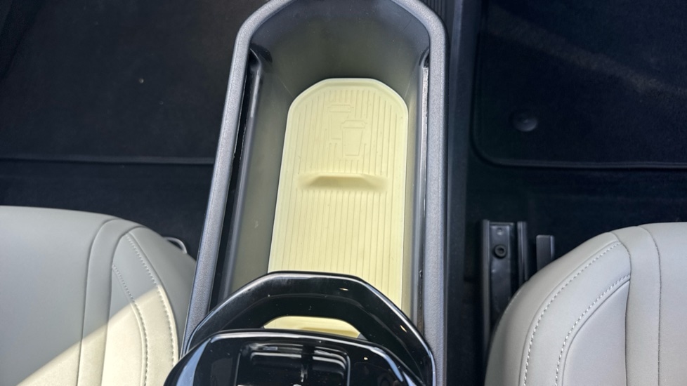 Used Volvo EX30 2025 for sale - 76452309: Photo 53