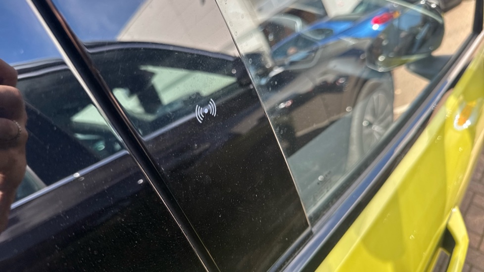 Used Volvo EX30 2025 for sale - 76452309: Photo 58