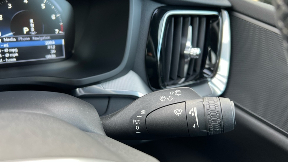 Used Volvo V60 2021 for sale - 76826585: Photo 30