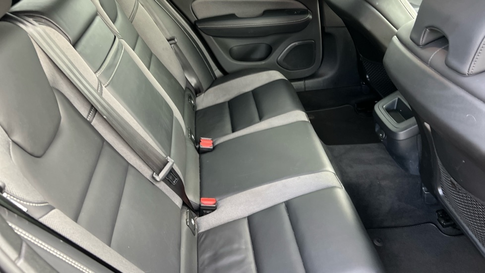 Used Volvo V60 2021 for sale - 76826585: Photo 38