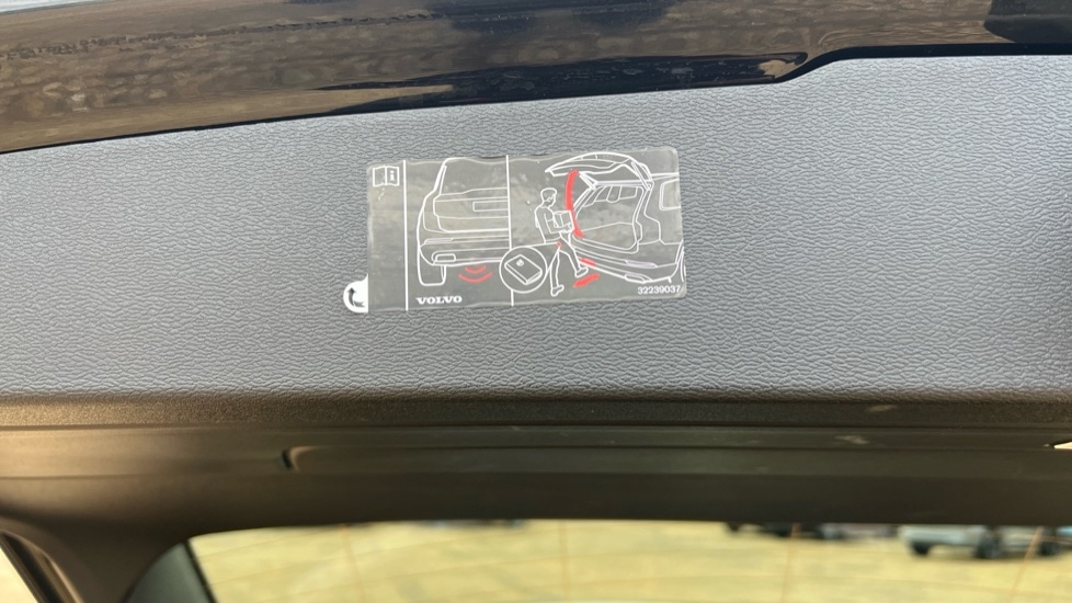 Used Volvo V60 2021 for sale - 76826585: Photo 46